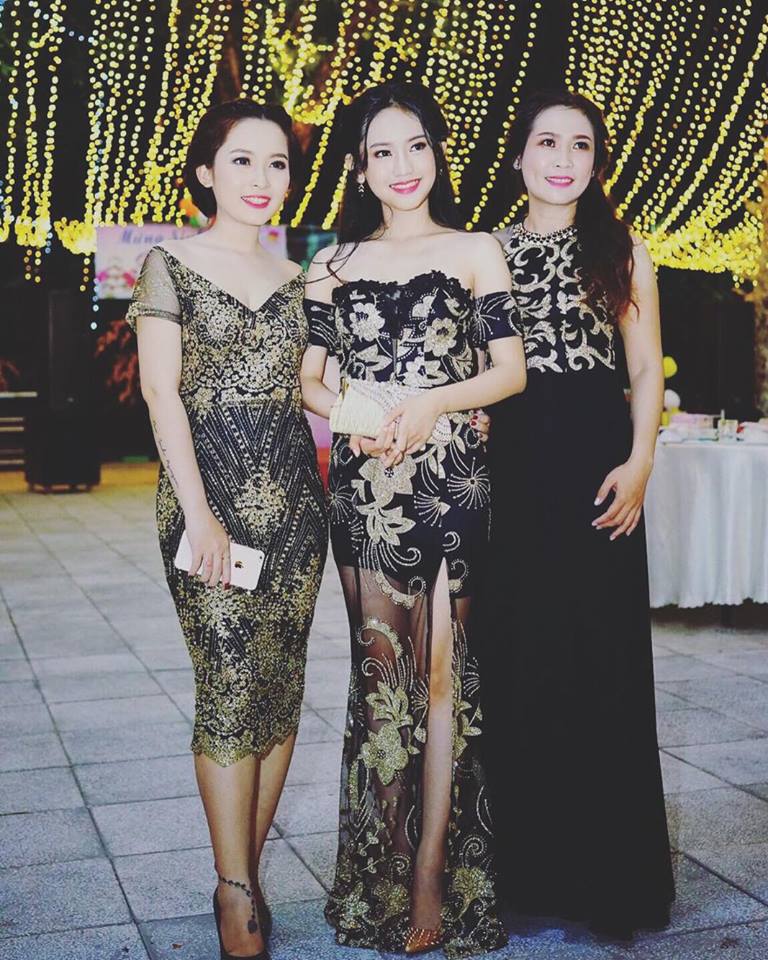 Hot girl Thúy Vi: Mẹ nghỉ làm, sống bằng tiền con gái lo - Ảnh 11. Hot girl Thúy Vi: Mẹ nghỉ làm, sống bằng tiền con gái lo - Ảnh 11.