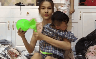 Cuộc sống hiện tại của Kỳ Hân sau 3 năm kết hôn với Mạc Hồng Quân trong ồn ào Cuộc sống hiện tại của Kỳ Hân sau 3 năm kết hôn với Mạc Hồng Quân trong ồn ào