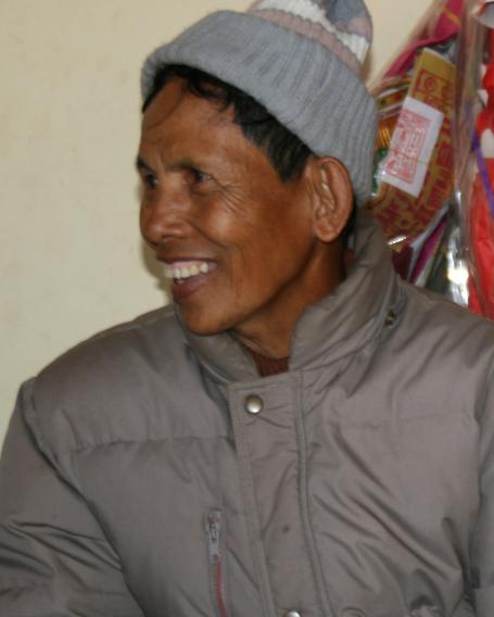 Ông Nguyễn Văn Tám (59 tuổi, ngụ Cà Mau), một người am hiểu về vùng đất U ... - don-xuan-o-vuong-quoc-bat-kha-xam-pham-cua-loai-ran-ho-may-khong-lo