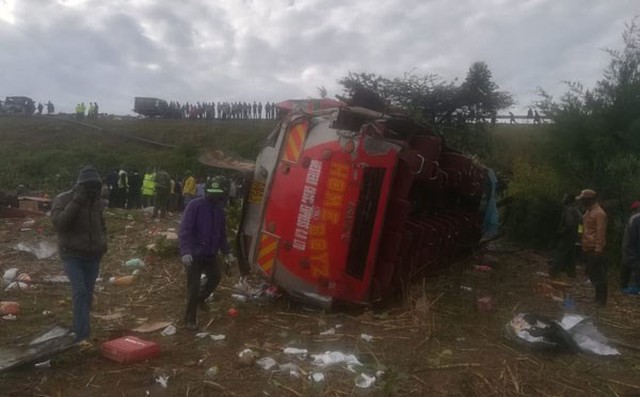 Kenya: Tai nạn giao thông thảm khốc, ít nhất 42 người thiệt mạng Kenya: Tai nạn giao thông thảm khốc, ít nhất 42 người thiệt mạng