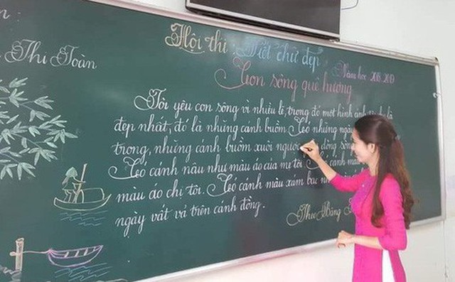 Khi giáo viên tiểu học đi thi viết chữ đẹp: Không máy in hay font chữ xịn sò nào có thể sánh ngang với bàn tay cô giáo! Khi giáo viên tiểu học đi thi viết chữ đẹp: Không máy in hay font chữ xịn sò nào có thể sánh ngang với bàn tay cô giáo!