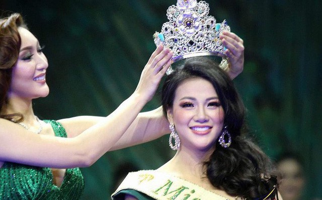 Chưa từng có trong lịch sử, Phương Khánh vừa xuất sắc giành vương miện Hoa hậu Trái đất