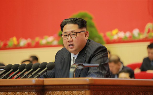 Ông Kim Jong-un rơi nước mắt thuyết phục cấp dưới ủng hộ đàm phán Mỹ-Triều?