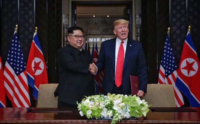 TT Trump nói về ông Kim Jong-un: Một con người tài năng, một nhà đàm phán đáng nể trọng TT Trump nói về ông Kim Jong-un: Một con người tài năng, một nhà đàm phán đáng nể trọng