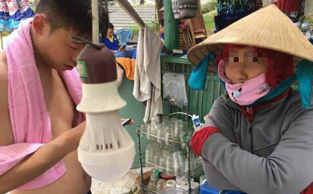 Du khách tố bị chặt chém 3 chiếc khăn tắm giá 600 ngàn đồng ở Đà Nẵng