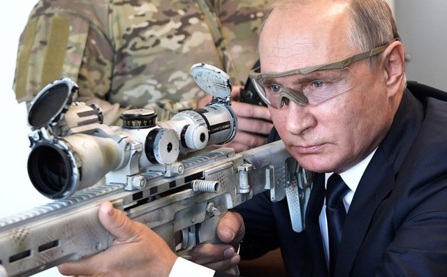 24h qua ảnh: Tổng thống Putin trổ tài sử dụng súng bắn tỉa 24h qua ảnh: Tổng thống Putin trổ tài sử dụng súng bắn tỉa