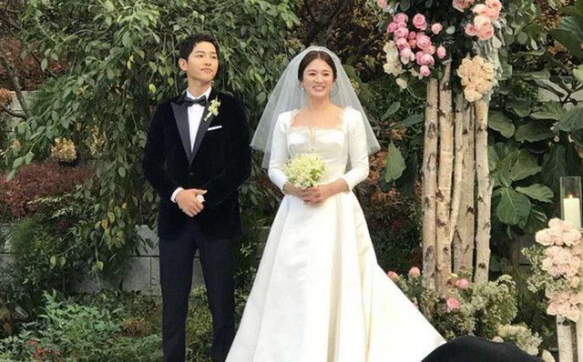 Song Hye Kyo và Song Joong Ki lúc mới cưới.