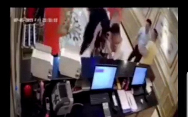Bắt 4 nghi phạm người Trung Quốc giết người ở trung tâm thương mại Nha Trang