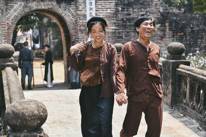 Những hoa hậu Việt khiến khán giả bất ngờ với hình tượng “xấu đau đớn” - Ảnh 12. Những hoa hậu Việt khiến khán giả bất ngờ với hình tượng “xấu đau đớn” - Ảnh 12.