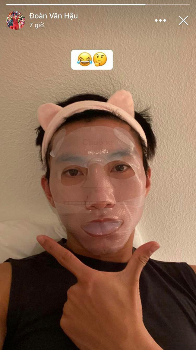 Vừa trở về Hà Lan, hình ảnh đầu tiên của hot boy U22 Văn Hậu khiến chị em cười té ghế - Ảnh 1. Vừa trở về Hà Lan, hình ảnh đầu tiên của hot boy U22 Văn Hậu khiến chị em cười té ghế - Ảnh 1.