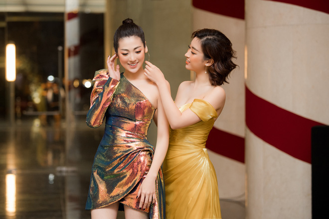 Á hậu Tú Anh tự tin đọ sắc cùng hoa hậu Đỗ Mỹ Linh - Ảnh 6. Á hậu Tú Anh tự tin đọ sắc cùng hoa hậu Đỗ Mỹ Linh - Ảnh 6.