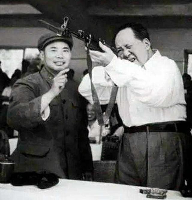 Chiến tranh biên giới 1979: Tư lệnh TQ trụy tim sau 7 ngày gây chiến với VN, bí mật chạy về Bắc Kinh - Ảnh 9.