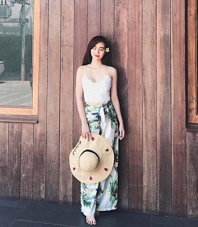 Sau khi ly hôn chồng đại gia, Huyền Lizzie tung ảnh bikini nóng bỏng - Ảnh 9. Sau khi ly hôn chồng đại gia, Huyền Lizzie tung ảnh bikini nóng bỏng - Ảnh 9.