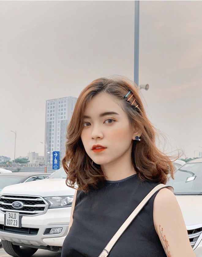 Nữ sinh trường con nhà giàu ở Hà Nội được truy lùng chỉ vì một nụ cười toả sáng, biết profile chi tiết càng nể phục hơn - Ảnh 7. Nữ sinh trường con nhà giàu ở Hà Nội được truy lùng chỉ vì một nụ cười toả sáng, biết profile chi tiết càng nể phục hơn - Ảnh 7.