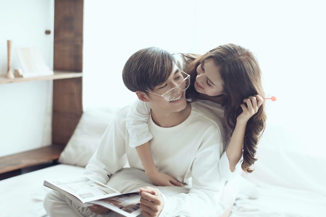 MC Hương Giang nói về mối quan hệ với bạn trai kém tuổi: Chuyện tình cảm hiện nay đang bùng nhùng lắm - Ảnh 1. MC Hương Giang nói về mối quan hệ với bạn trai kém tuổi: Chuyện tình cảm hiện nay đang bùng nhùng lắm - Ảnh 1.