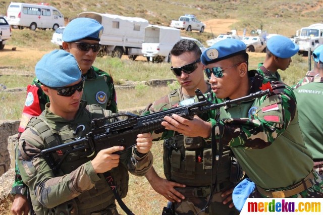 Chiến sĩ gìn giữ hòa bình Việt Nam huấn luyện sử dụng súng trường Pindad SS2 tối tân - Ảnh 10. Chiến sĩ gìn giữ hòa bình Việt Nam huấn luyện sử dụng súng trường Pindad SS2 tối tân - Ảnh 10.