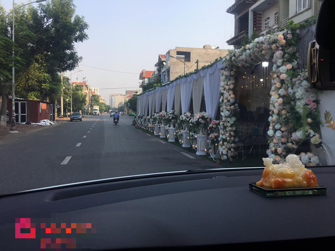 Chuyện cũ khiến MXH phẫn nộ: Gia đình làm rạp cưới chiếm nửa con đường - Ảnh 1. Chuyện cũ khiến MXH phẫn nộ: Gia đình làm rạp cưới chiếm nửa con đường - Ảnh 1.