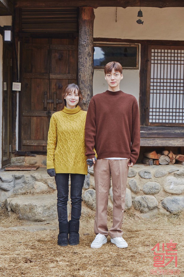 SỐC: Goo Hye Sun ẩn ý muốn tự tử vì Ahn Jae Hyun, suy sụp sau vụ ly hôn chấn động - Ảnh 2. SỐC: Goo Hye Sun ẩn ý muốn tự tử vì Ahn Jae Hyun, suy sụp sau vụ ly hôn chấn động - Ảnh 2.