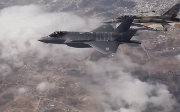 F-35 Mỹ "đánh sập" hệ thống tên lửa S-400 Nga: Không còn là nhiệm vụ bất khả thi?
