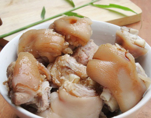 Ăn gì để “phủ xanh” cho tuổi? - Ảnh 1. Ăn gì để “phủ xanh” cho tuổi? - Ảnh 1.