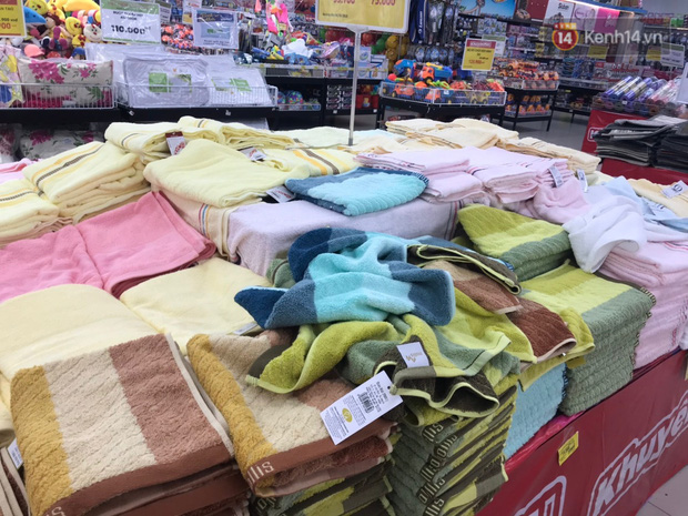  Hàng Việt Nam áp đảo tại các siêu thị lớn ở Hà Nội: Nhiều mẫu mã, chất lượng đảm bảo, tội gì không dùng hàng Việt”  - Ảnh 4.