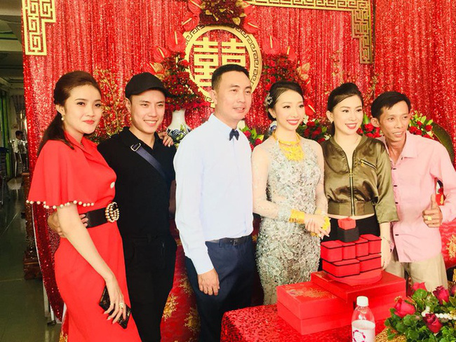 Cô dâu Hậu Giang đeo 30 cây vàng trong đám cưới bất ngờ chia sẻ về chuyện sinh con trai đầu lòng sau 2 năm lập gia đình - Ảnh 1. Cô dâu Hậu Giang đeo 30 cây vàng trong đám cưới bất ngờ chia sẻ về chuyện sinh con trai đầu lòng sau 2 năm lập gia đình - Ảnh 1.