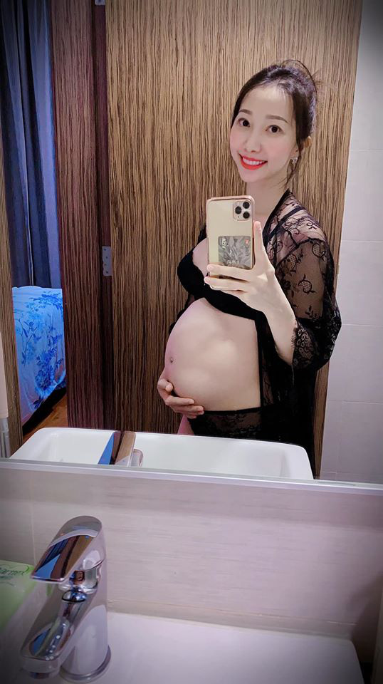 Cô dâu Hậu Giang đeo 30 cây vàng trong đám cưới bất ngờ chia sẻ về chuyện sinh con trai đầu lòng sau 2 năm lập gia đình - Ảnh 5. Cô dâu Hậu Giang đeo 30 cây vàng trong đám cưới bất ngờ chia sẻ về chuyện sinh con trai đầu lòng sau 2 năm lập gia đình - Ảnh 5.