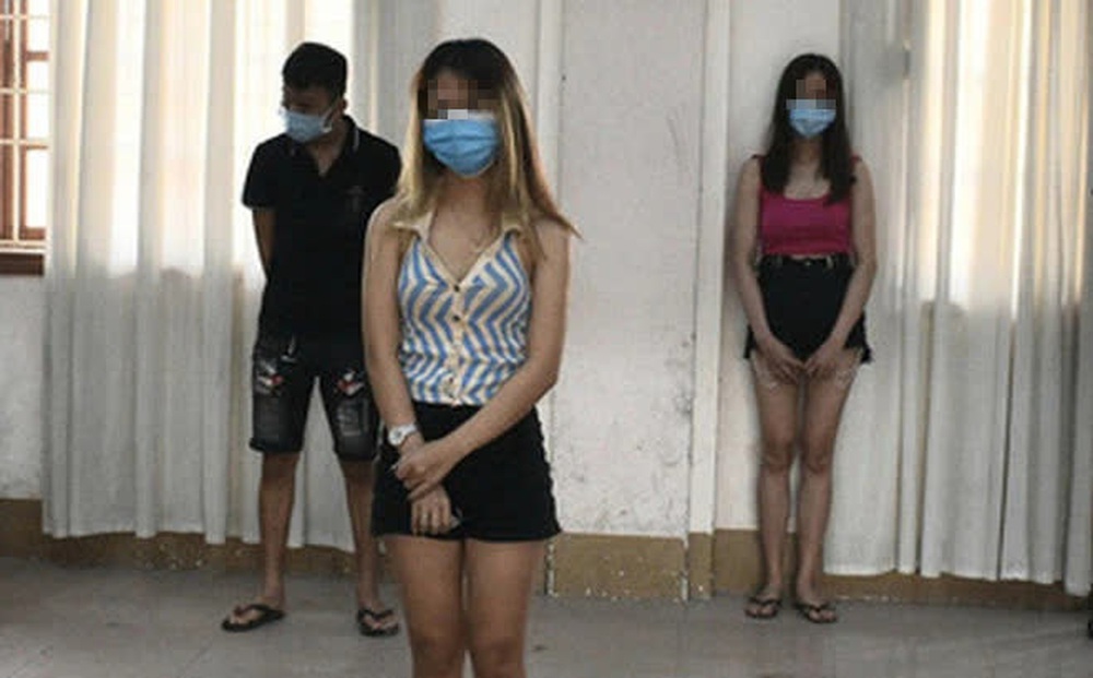 10 nam nữ "bay lắc" lúc nửa đêm trong căn nhà thuê giữa mùa dịch