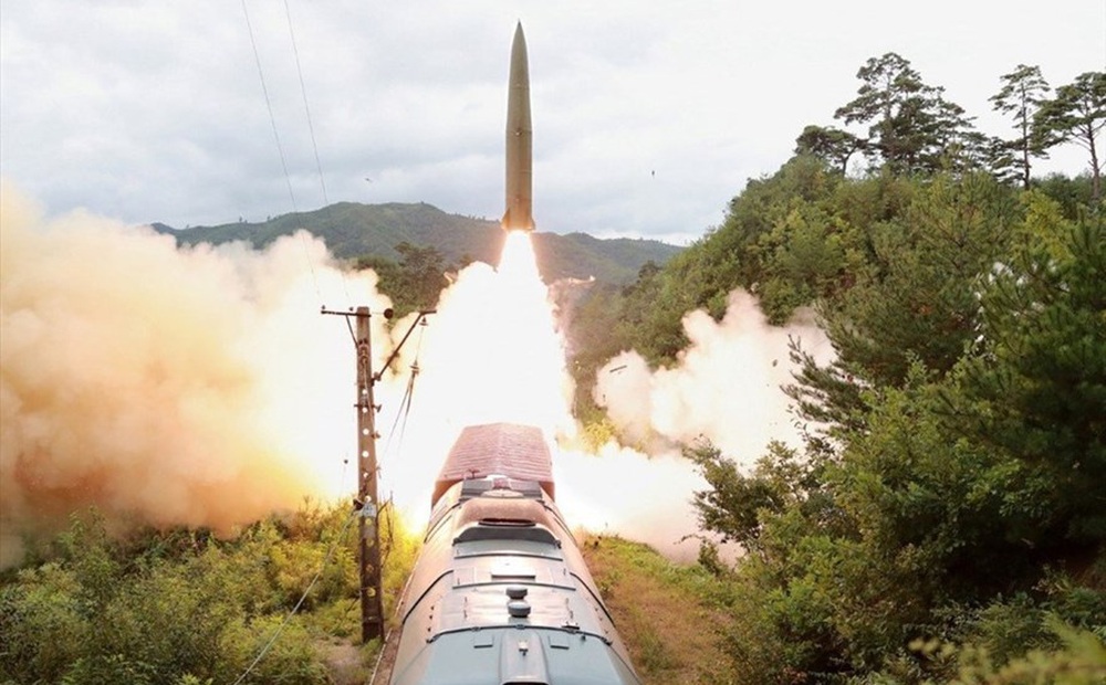 Triều Tiên thử vũ khí lạ: Mỹ, Nhật, Hàn có sợ toát mồ hôi?