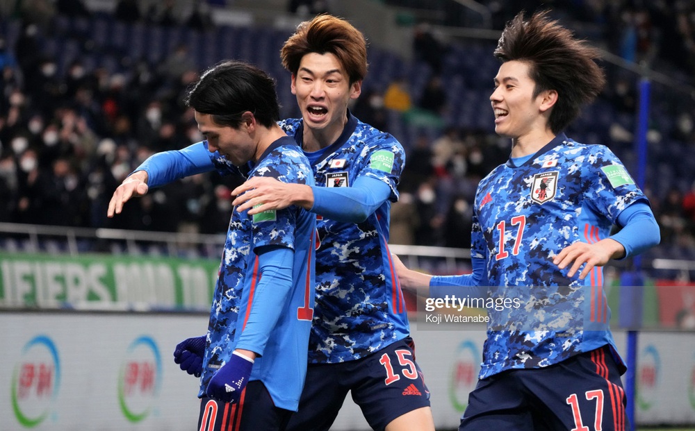 Kết liễu đối thủ bằng siêu phẩm đẳng cấp, Nhật Bản “đặt một chân” vào VCK World Cup