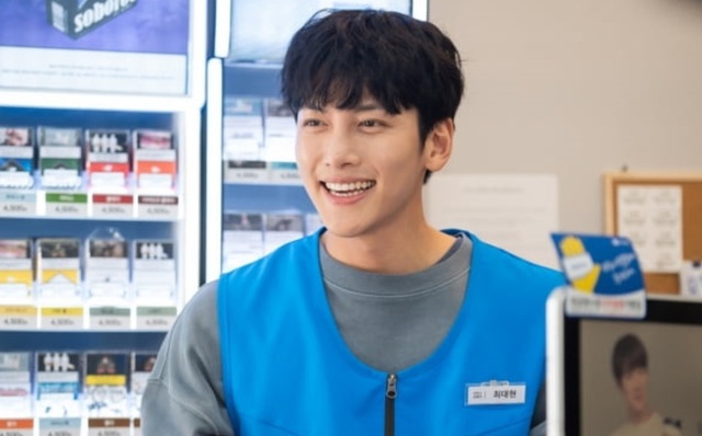 Bị ném đá khi tổ chức sự kiện đông người giữa đại dịch COVID-19, Ji Chang Wook nói gì? Bị ném đá khi tổ chức sự kiện đông người giữa đại dịch COVID-19, Ji Chang Wook nói gì?