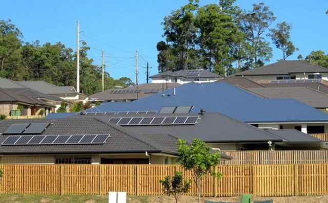Tesla thực hiện giai đoạn 3 của dự án 'nhà máy năng lượng ảo' tại Úc, lắp điện miễn phí pin Mặt Trời và pin lưu trữ năng lượng cho thêm 4.000 hộ dân