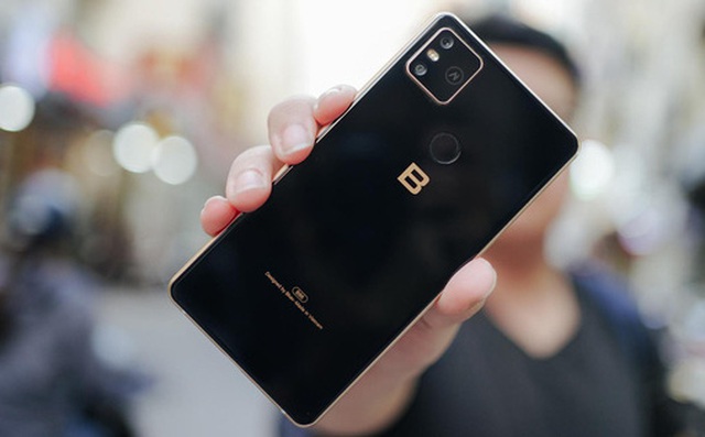 CEO BKAV Nguyễn Tử Quảng cho rằng Bphone B86 chụp đêm đẹp hơn smartphone 'hãng A' và 'hãng G', nhưng liệu chúng ta có thể tin được không?