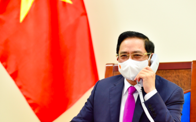 Thủ tướng Phạm Minh Chính điện đàm với Thủ tướng Trung Quốc