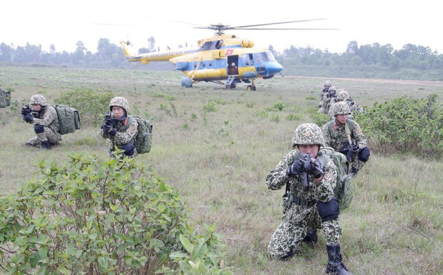 Đặc công Việt Nam: Luyện rèn để ngày càng “đặc biệt tinh nhuệ” Đặc công Việt Nam: Luyện rèn để ngày càng “đặc biệt tinh nhuệ”