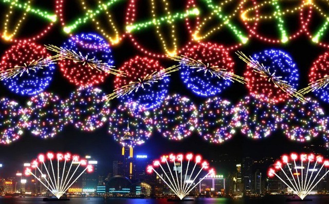 Hong Kong chi 29,5 tỷ đồng bắn pháo hoa hình mũi lợn
