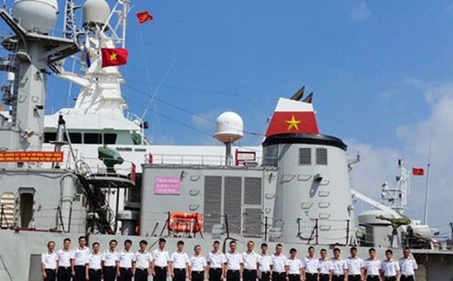 Tàu Hải quân 18 kết thúc chuyến tham gia diễn tập AUMX Tàu Hải quân 18 kết thúc chuyến tham gia diễn tập AUMX