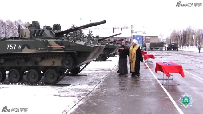 Đặc sắc nghi lễ ban phước cho vũ khí của Quân đội Nga - Ảnh 3.