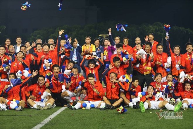 U22 Việt Nam giành HCV SEA Games: Từ hoài nghi đến chiến công rực rỡ - Ảnh 3.