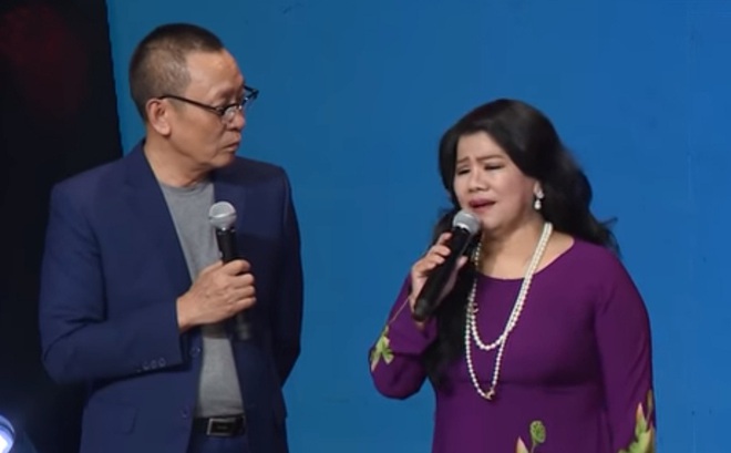 NSND Thanh Hoa tiết lộ sự thật đau lòng về Tàu anh qua núi khiến MC Lại Văn Sâm nổi da gà - Ảnh 4. NSND Thanh Hoa tiết lộ sự thật đau lòng về Tàu anh qua núi khiến MC Lại Văn Sâm nổi da gà - Ảnh 4.