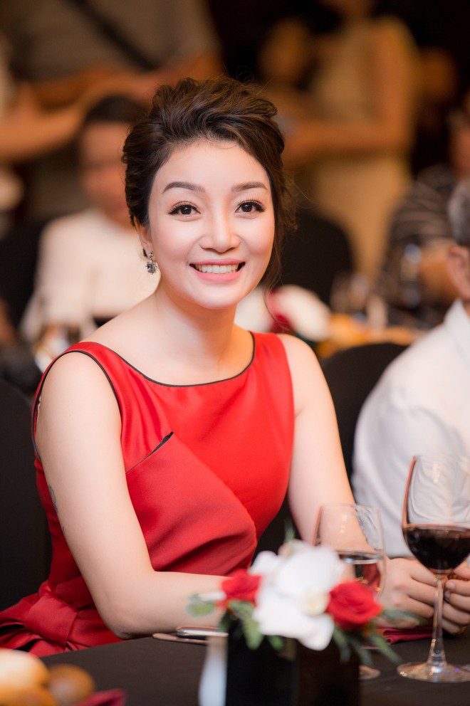 Ca sĩ Phạm Thu Hà: Tôi thường nghĩ mình sinh ra là để hát - Ảnh 1. Ca sĩ Phạm Thu Hà: Tôi thường nghĩ mình sinh ra là để hát - Ảnh 1.