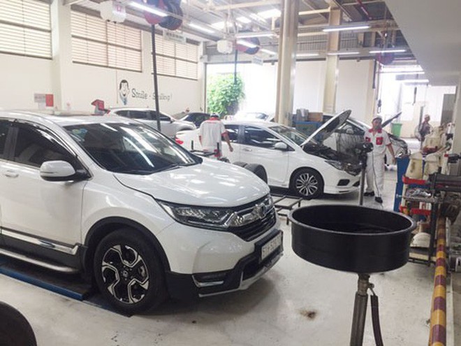 Đại lý ôtô kêu trời vì hàng tồn - Ảnh 1. Đại lý ôtô kêu trời vì hàng tồn - Ảnh 1.
