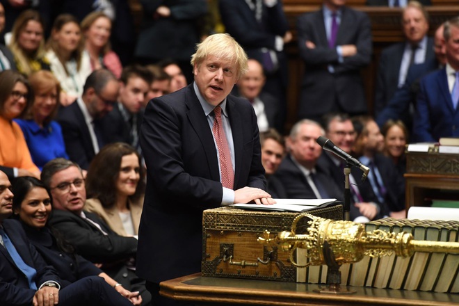 Nữ hoàng Elizabeth Đệ nhị ký dự luật Brexit đưa Anh rời EU - Ảnh 1. Nữ hoàng Elizabeth Đệ nhị ký dự luật Brexit đưa Anh rời EU - Ảnh 1.