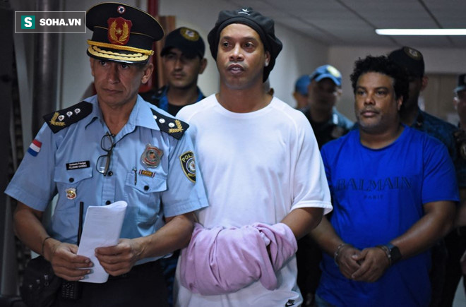 Dọa cho Ronaldinho ngồi tù mọt gông, Chilavert mượn gió bẻ măng để tranh cử tổng thống - Ảnh 1.